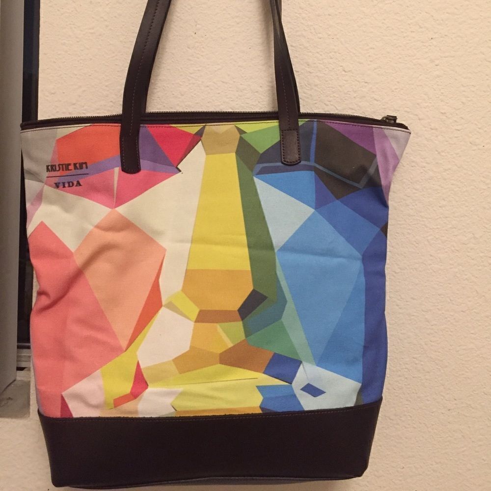 VIDA Sculpture Statement Bag 